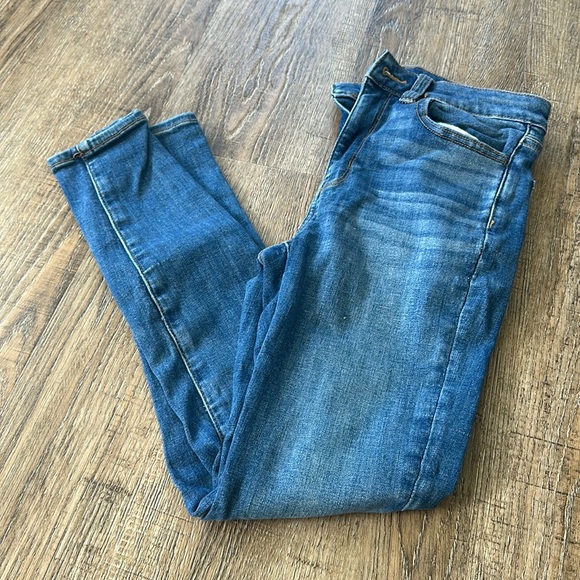 AE Next Level High-Waisted Jegging- size 2 short - Picture 1 of 3
